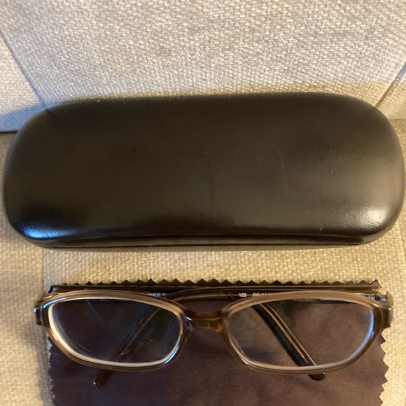 Gucci Prescription Glasses/Case and Cloth - Picture 13 of 17